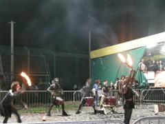 Gabonis: jonglage, feu, percussions